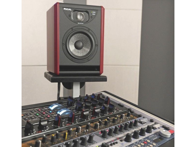 Focal ST6 Solo 6, studijinės monitorinės garso kolonėlės su stiprintuvu (pora)