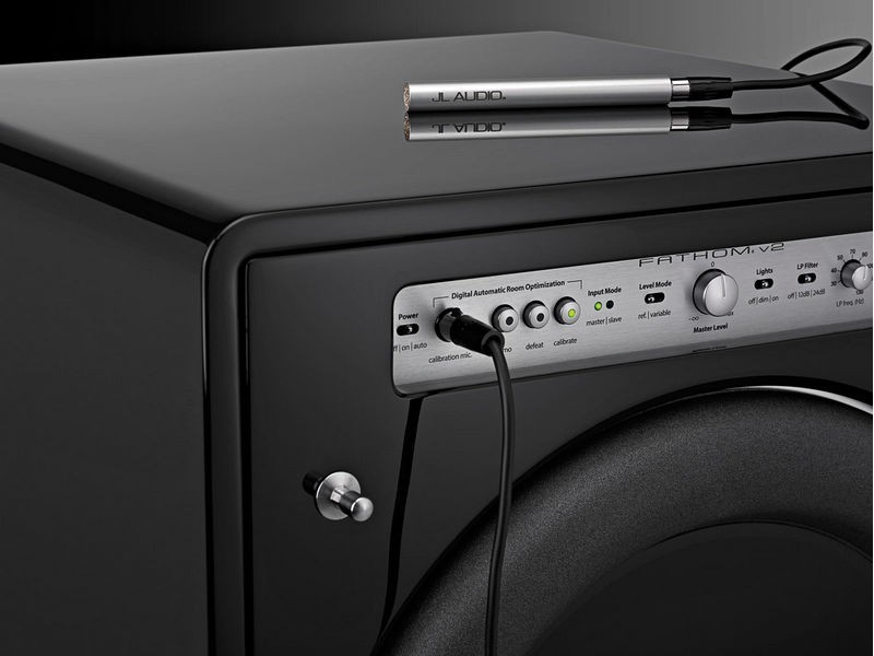 JL Audio Fathom f212v2 Black Gloss, žemų dažnių garso kolonėlė