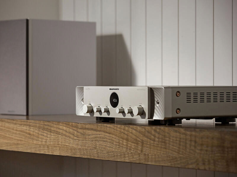 Marantz Stereo 70s Silver-Gold, stereo stiprintuvas su įmontuotu media grotuvu