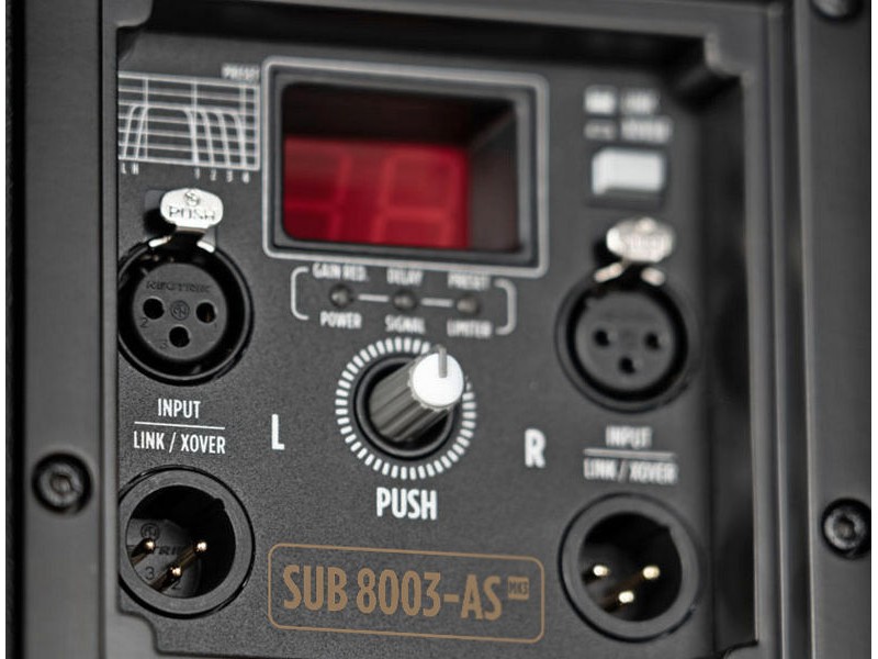 RCF SUB 8003-AS MK3, žemų dažnių akustinė sistema su stiprintuvu